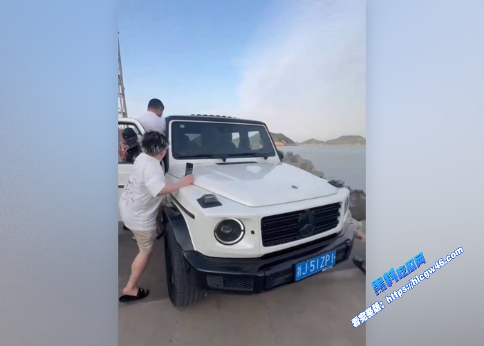 浙江大G热瓜漂亮女模特在大G上玩人体艺术各种姿势诱惑最后全裸出镜完整版独家曝光 图11WH700x500px 浙江大G热瓜漂亮女模特在大G上玩人体艺术各种姿势诱惑最后全裸出镜完整版独家曝光 图11WH700x500px