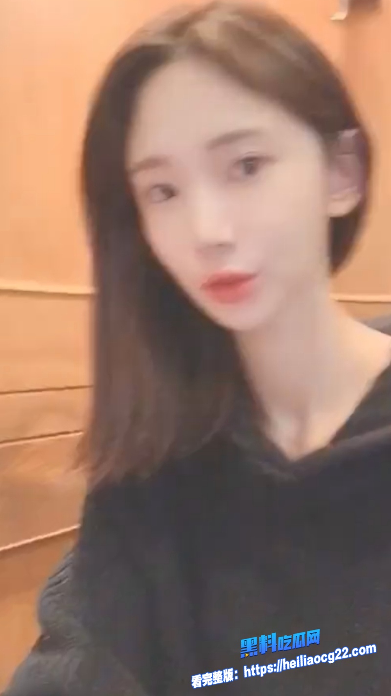 推特极品网黄小村花10