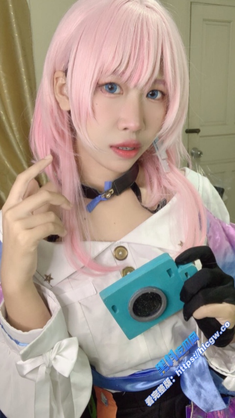 onlyfans人气巨乳网黄 noeyno cos星穹铁道三月七 自慰嫩穴发骚不断！1