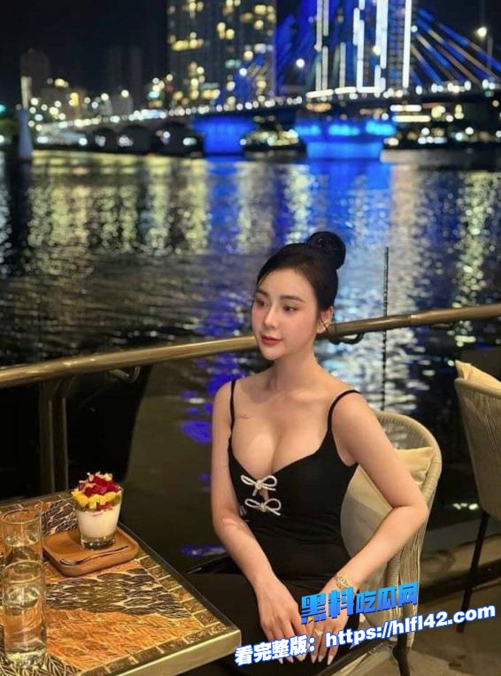 极品反差婊越南越炮24岁河内舞蹈演员VũHàMy颜值极高口交各种姿势做爱爽翻天 1 极品反差婊越南越炮24岁河内舞蹈演员VũHàMy颜值极高口交各种姿势做爱爽翻天 1