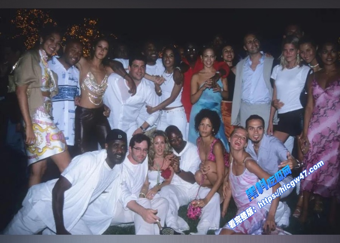 吹牛老爹女友珍妮佛洛佩茲(Jennifer Lopez)3P视频曝光白色派对现场多人群P视频也太炸裂了 图1WH700x500px 吹牛老爹女友珍妮佛洛佩茲(Jennifer Lopez)3P视频曝光白色派对现场多人群P视频也太炸裂了 图1WH700x500px