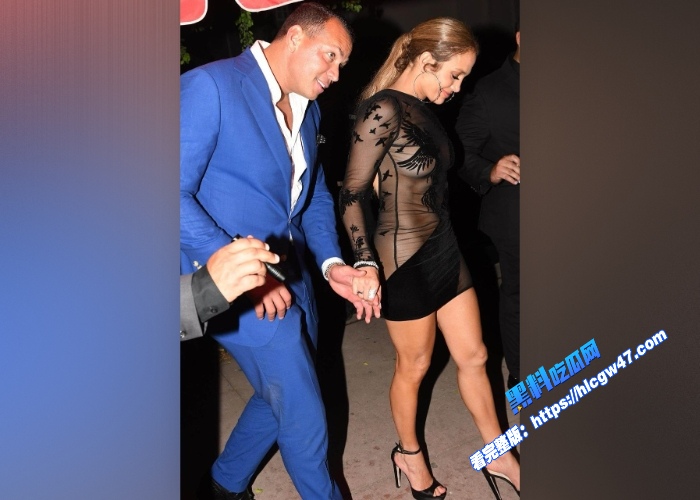 吹牛老爹女友珍妮佛洛佩茲(Jennifer Lopez)3P视频曝光白色派对现场多人群P视频也太炸裂了 图5WH700x500px 吹牛老爹女友珍妮佛洛佩茲(Jennifer Lopez)3P视频曝光白色派对现场多人群P视频也太炸裂了 图5WH700x500px