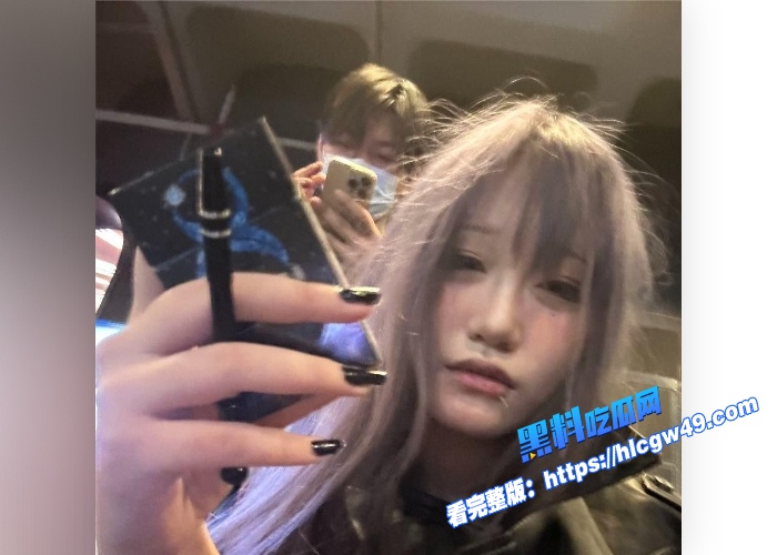河北保定二次元少萝 张芯佳 大尺度不雅视频流出 道具加手指疯狂蹂躏小穴 骚气十足！ 4WH700x500px
