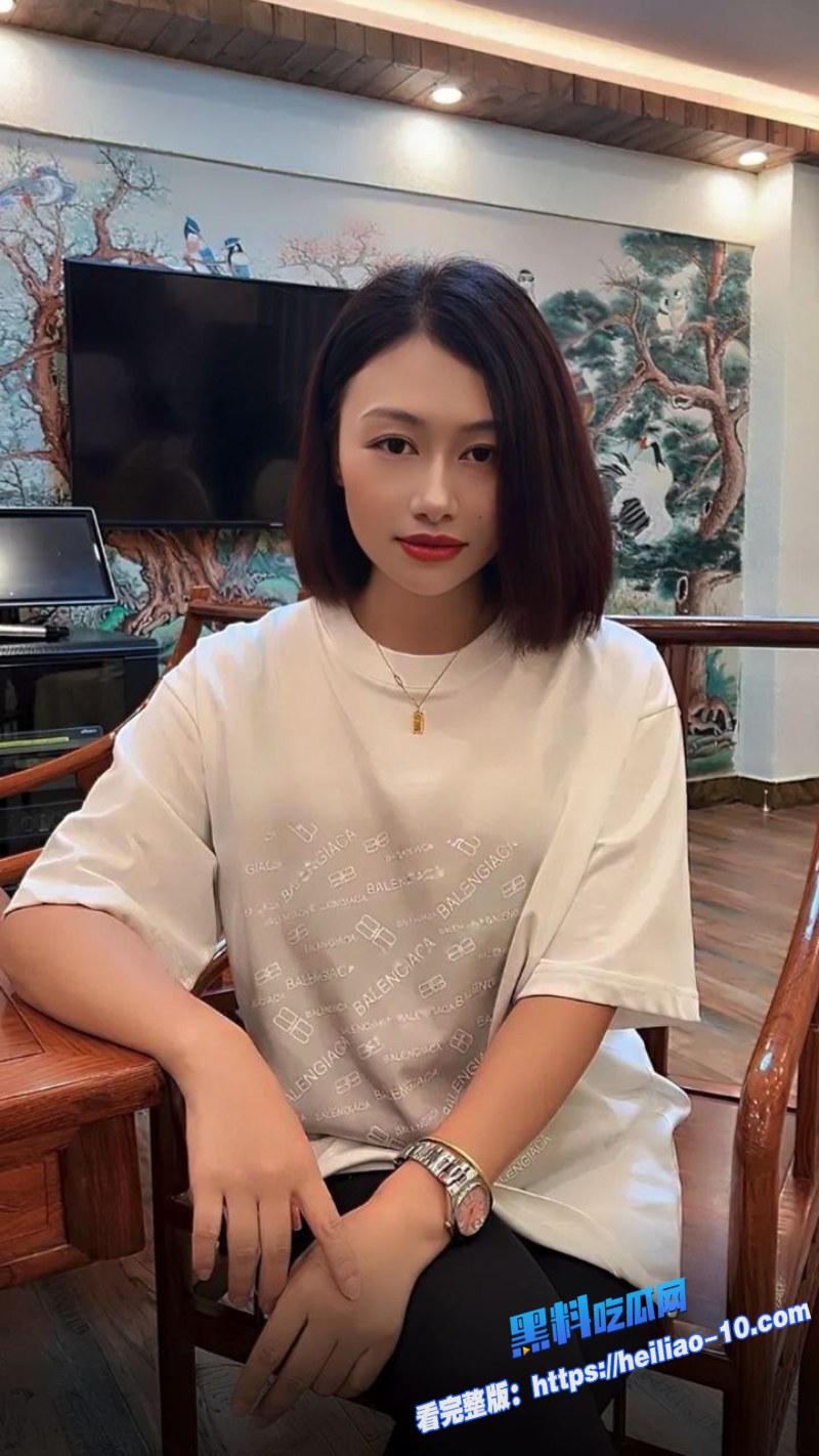 北京顶级少妇杨淑晴到了如狼似虎般的年纪克制不住内心欲望5