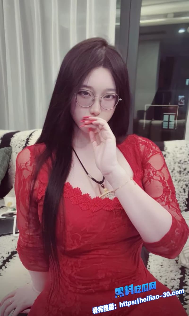 J罩杯近视反差女友和男友直播视频意外流出爆乳翘臀被内射猛干 浓精喷骚穴太顶了 2 J罩杯近视反差女友和男友直播视频意外流出爆乳翘臀被内射猛干 浓精喷骚穴太顶了 2