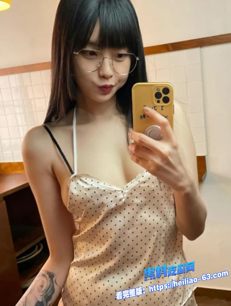 校园美乳女神直播开黄腔炮友疯狂猛干骚逼大奶乱晃谁顶得住这反差5 校园美乳女神直播开黄腔炮友疯狂猛干骚逼大奶乱晃谁顶得住这反差5