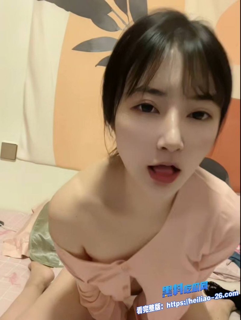 极品美艳少妇李韵婷平时看着端庄人妻范儿结果自慰骚舞掰穴捏乳视频曝光太骚了直接看硬 2 极品美艳少妇李韵婷平时看着端庄人妻范儿结果自慰骚舞掰穴捏乳视频曝光太骚了直接看硬 2