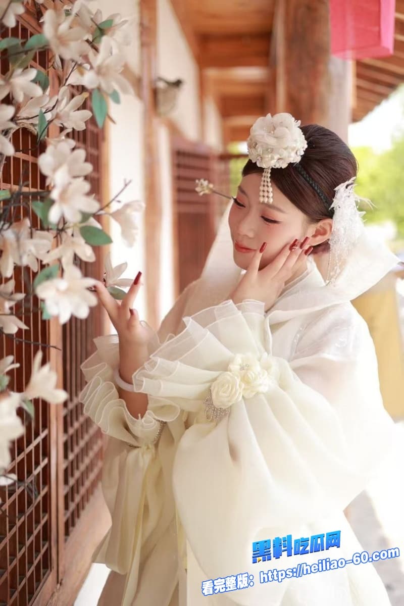瓜友投稿松原职业学院06年嫩妹王若冰背男友八百接活被抓留案底视频流出后网友直呼刺激3 瓜友投稿松原职业学院06年嫩妹王若冰背男友八百接活被抓留案底视频流出后网友直呼刺激3