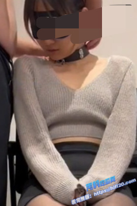 真实兄妹乱伦！刚上大学的妹妹 穿上黑丝被我任意调教 各种道具齐上阵 令人大开眼界！2