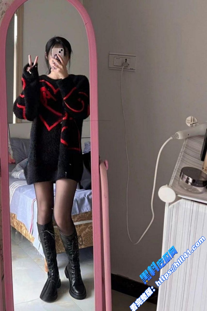 顶级身材少女 自拍自慰视频 谁知道竟然是黑森林 是不是毛越多性欲越大? 12 顶级身材少女 自拍自慰视频 谁知道竟然是黑森林 是不是毛越多性欲越大? 12