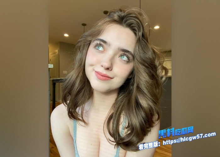 OnlyFans欧美极品反差婊Angelwoof自慰视频曝光金发碧眼发大波浪假屌抽插自慰白浆直流 图39