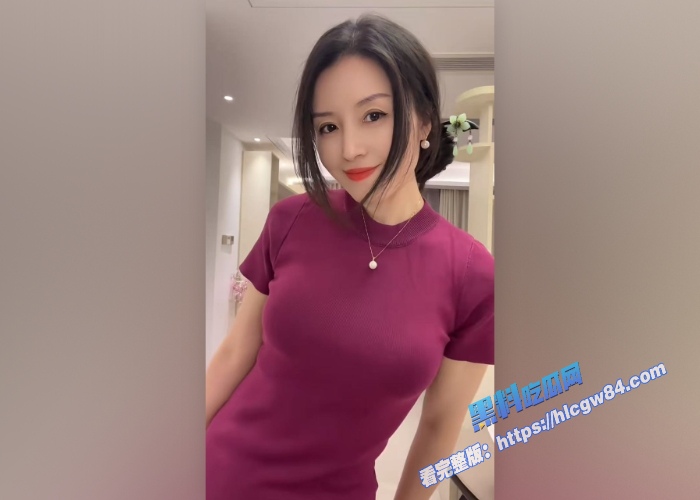 兰州母子乱伦事件曝光45岁妈妈极品身材后入Q弹肥臀高潮浪叫全程爽爆！5