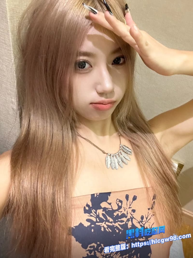 纹身精神小妹符文战士女学生辛渐渐和男友啪啪流出 6 纹身精神小妹符文战士女学生辛渐渐和男友啪啪流出 6