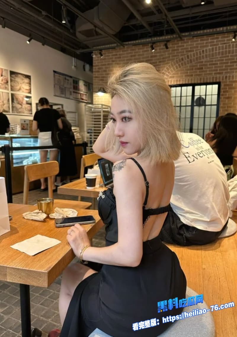 高颜值短发御姐性爱视频流出全程露脸趴在那里被巨屌后入疯狂抽插到高潮1