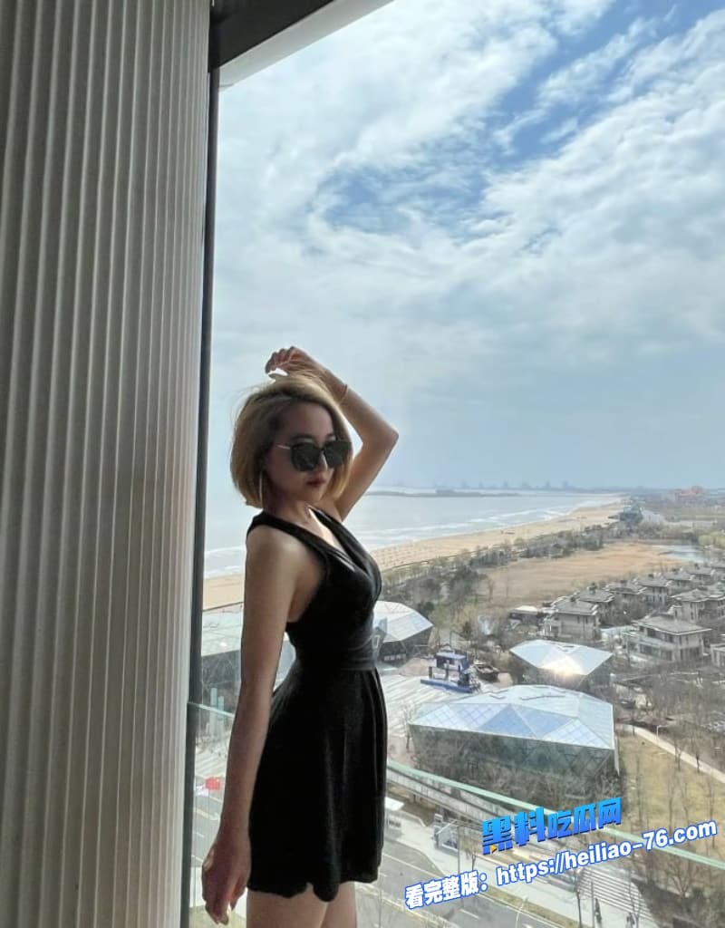 高颜值短发御姐性爱视频流出全程露脸趴在那里被巨屌后入疯狂抽插到高潮4