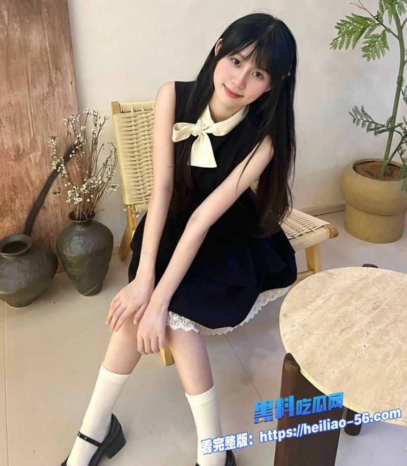 郑州大学JK舞蹈校花姚凯萱撩骚劈腿性爱视频全曝光1