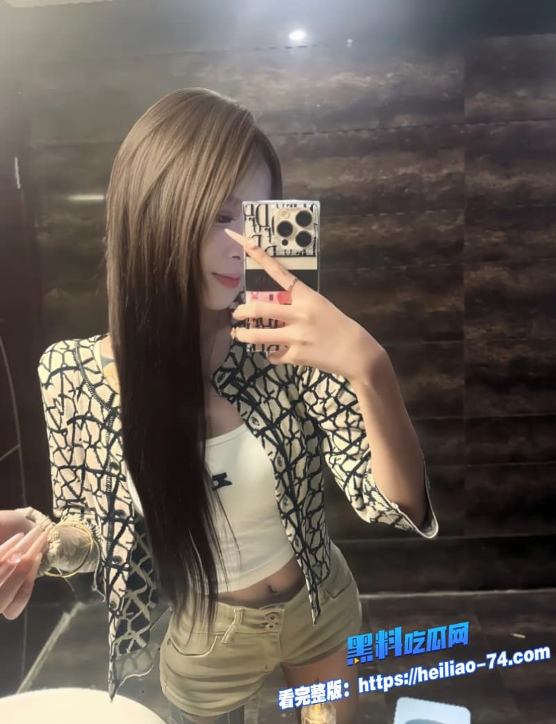 高颜值精神小妹和纹身大叔出租屋自拍视频流出无套猛干白虎嫩穴全程高潮不断6 高颜值精神小妹和纹身大叔出租屋自拍视频流出无套猛干白虎嫩穴全程高潮不断6