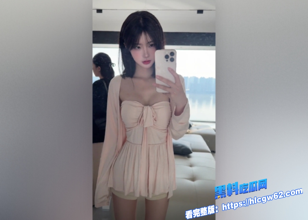 抖音百万颜值网红董香一只香金主定制福利视频合集曝光丝袜玉足美腿哪个足控腿控受得了这样诱惑 1 抖音百万颜值网红董香一只香金主定制福利视频合集曝光丝袜玉足美腿哪个足控腿控受得了这样诱惑 1