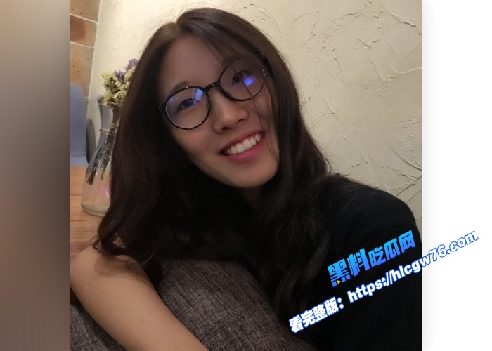 南京外国学院女高和外教师生乱伦事件小骚母狗刚满18准备去意大利留学提前找老外做爱满脸幸福骚样很满足 图2 南京外国学院女高和外教师生乱伦事件小骚母狗刚满18准备去意大利留学提前找老外做爱满脸幸福骚样很满足 图2