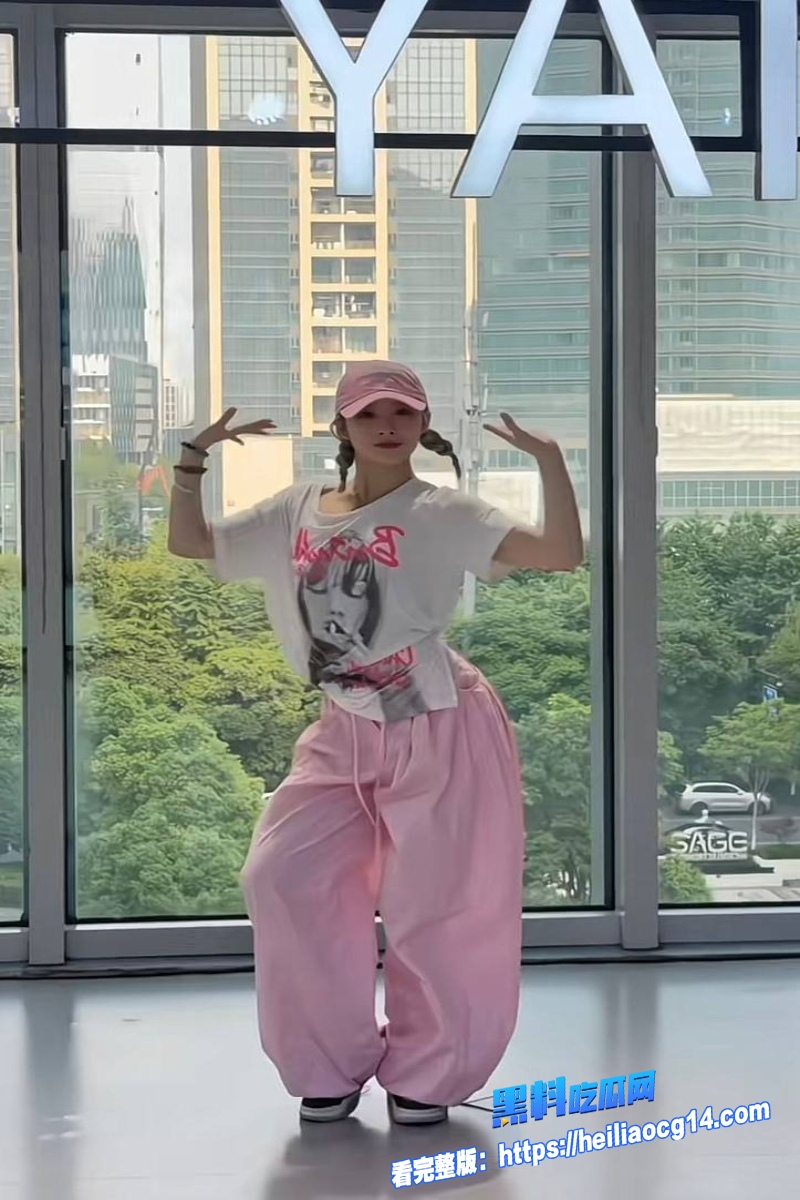 抖音网红胡诗桐17
