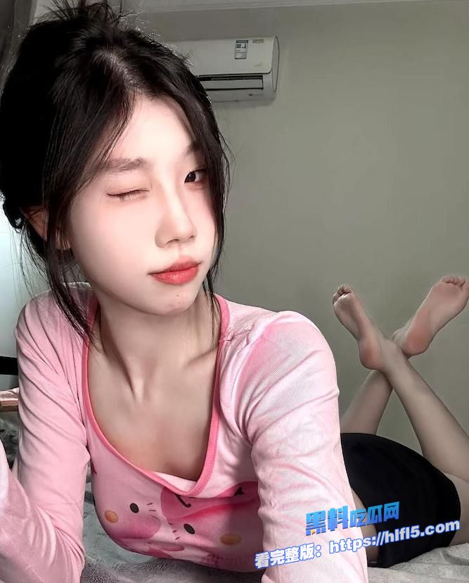 爽!屌丝的复仇之旅 你嫌我穷跟我分手,我一步到位当上你爸,然后操你妈! 图3 爽!屌丝的复仇之旅 你嫌我穷跟我分手,我一步到位当上你爸,然后操你妈! 图3