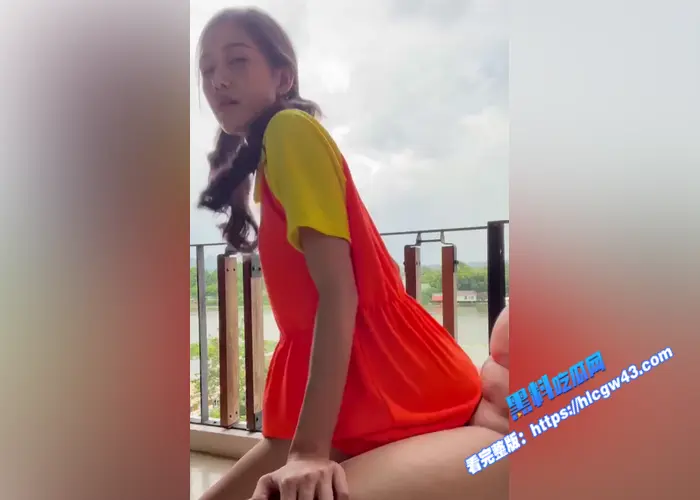 高颜值母狗 私下自慰成瘾反差婊 粉嫩小穴紧致诱人 后入娇喘连连高潮喷水一波接一波30