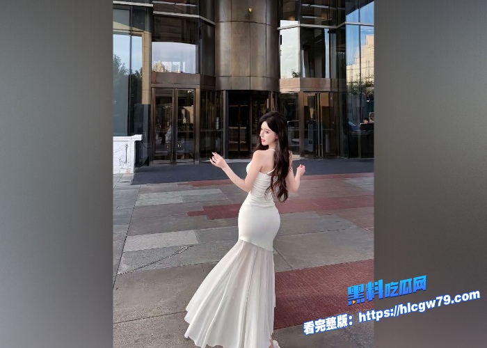 北京富婆少妇和情人小鲜肉啪啪视频曝光百依百顺如母狗给玩弄小娇乳多毛鲍鱼撅起玉臀给暴力插入 图3 北京富婆少妇和情人小鲜肉啪啪视频曝光百依百顺如母狗给玩弄小娇乳多毛鲍鱼撅起玉臀给暴力插入 图3