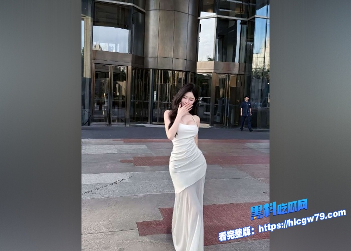 北京富婆少妇和情人小鲜肉啪啪视频曝光百依百顺如母狗给玩弄小娇乳多毛鲍鱼撅起玉臀给暴力插入 图1 北京富婆少妇和情人小鲜肉啪啪视频曝光百依百顺如母狗给玩弄小娇乳多毛鲍鱼撅起玉臀给暴力插入 图1