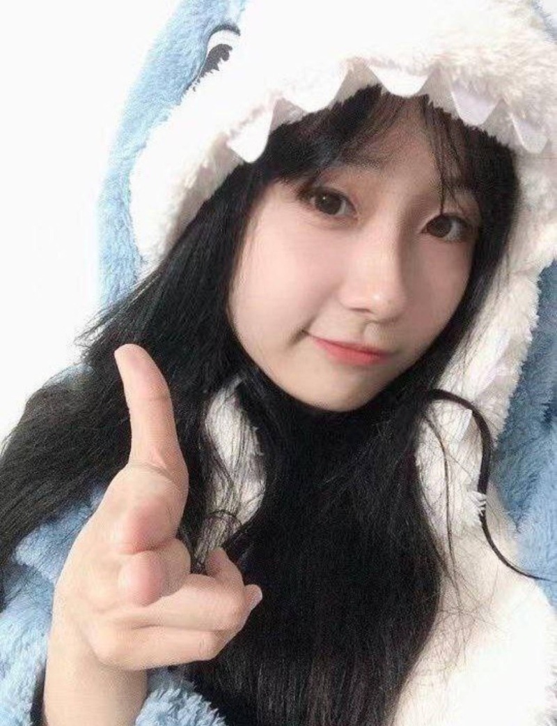 董逸琪3 董逸琪3