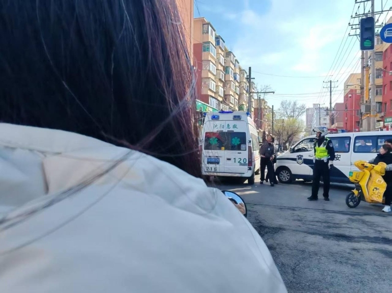 沈阳太原街男子持刀随机砍人7