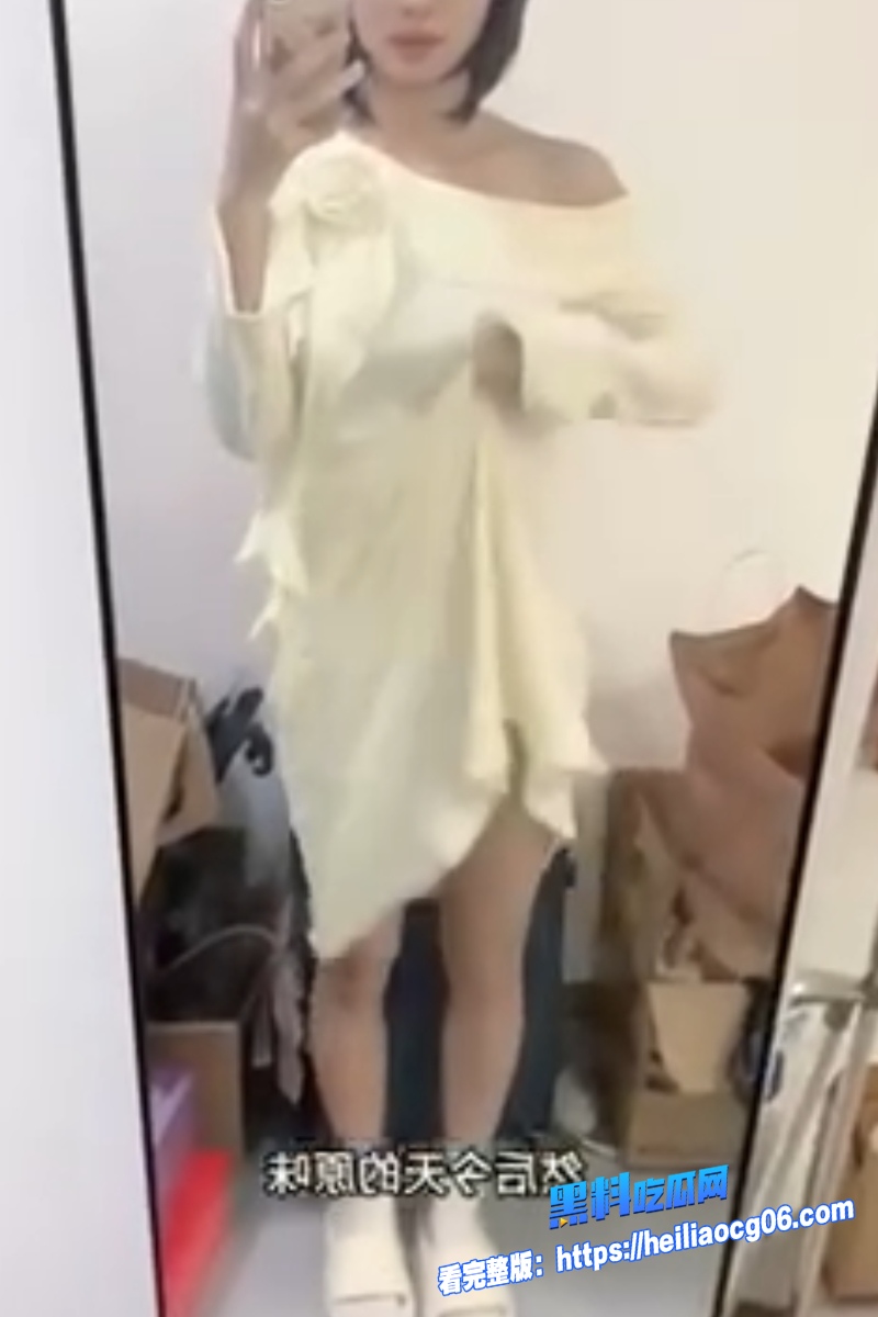 高颜值眼镜妹谷鲤里7