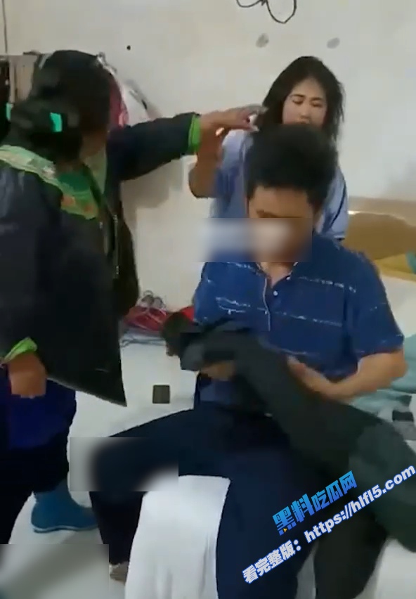真实捉奸!最新捉奸现场视频流出 男人出轨少妇被原配捉奸在床 真爱是谁一目了然!10 真实捉奸!最新捉奸现场视频流出 男人出轨少妇被原配捉奸在床 真爱是谁一目了然!10
