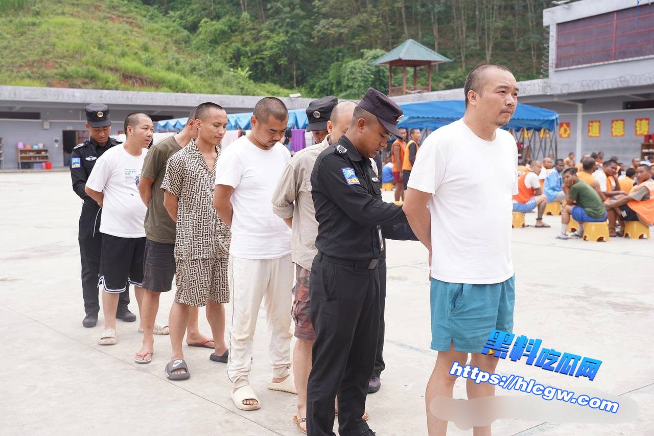 佤邦司法委捣毁一处电信诈骗流窜窝点 抓获中国籍犯罪嫌疑人6名并移交中方05 佤邦司法委捣毁一处电信诈骗流窜窝点 抓获中国籍犯罪嫌疑人6名并移交中方05