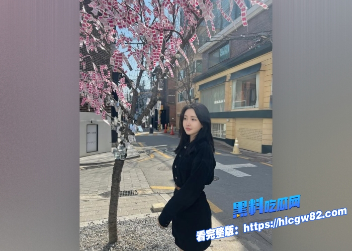 22岁韩国网红尹智雅网名智雅于2025年9月中旬惨遭杀害因摆脱财阀掌控酿成悲剧性爱视频也随之曝光10
