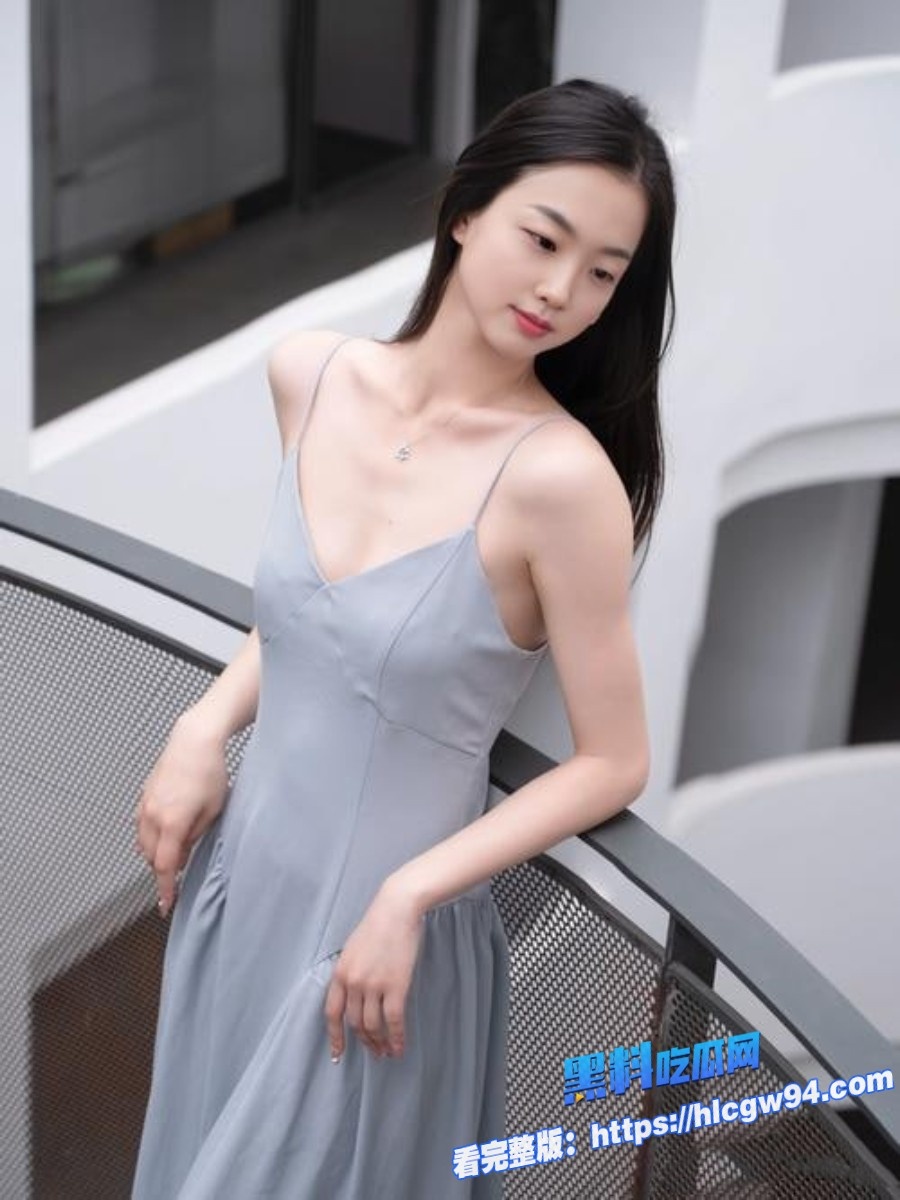 武汉苏科大小美女私拍视频流出3 武汉苏科大小美女私拍视频流出3
