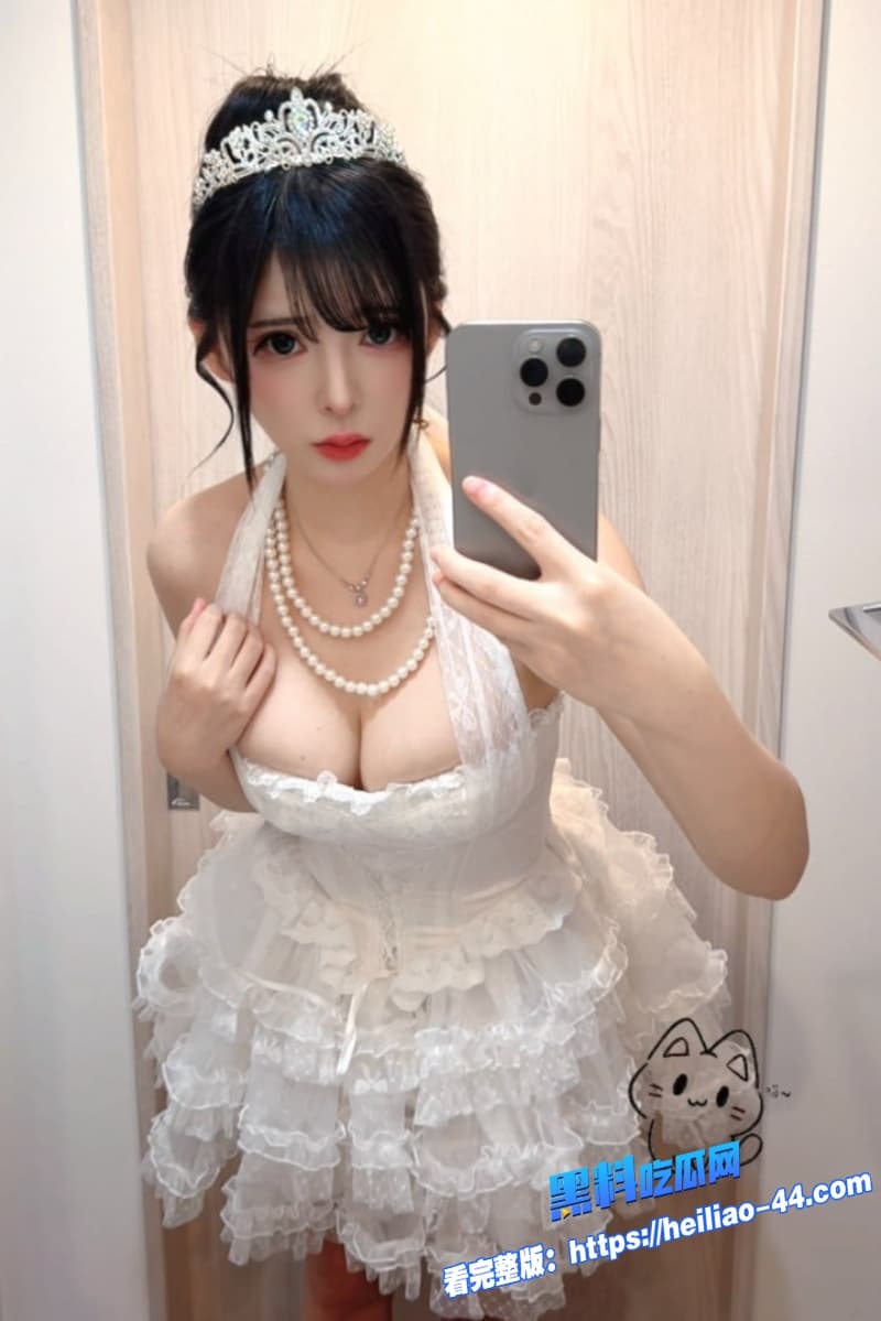 p站网黄Sherryniko新作为取悦金主自拍不雅视频穿黑丝道具插逼淫荡至极4