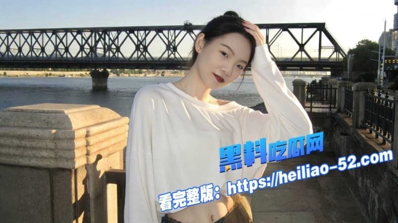 上海环球城影院里看飞驰人生3本来图个热闹结果没想到直接上演现实版捉奸大戏 14