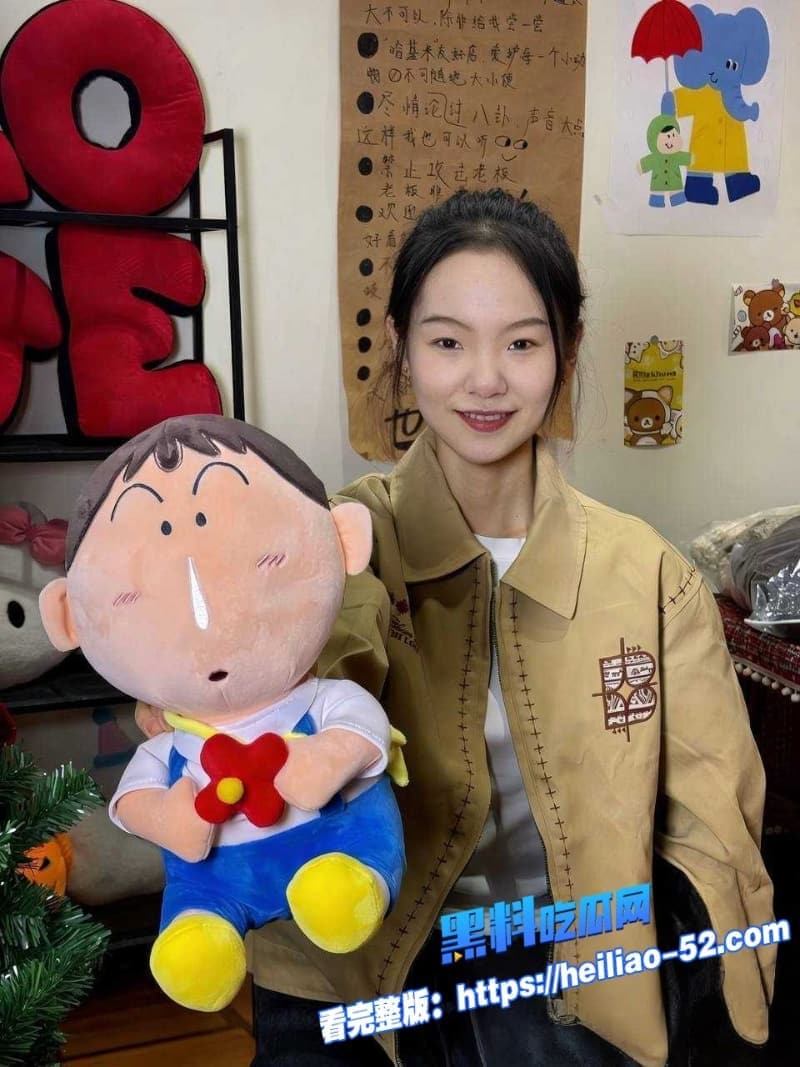 上海环球城影院里看飞驰人生3本来图个热闹结果没想到直接上演现实版捉奸大戏 15