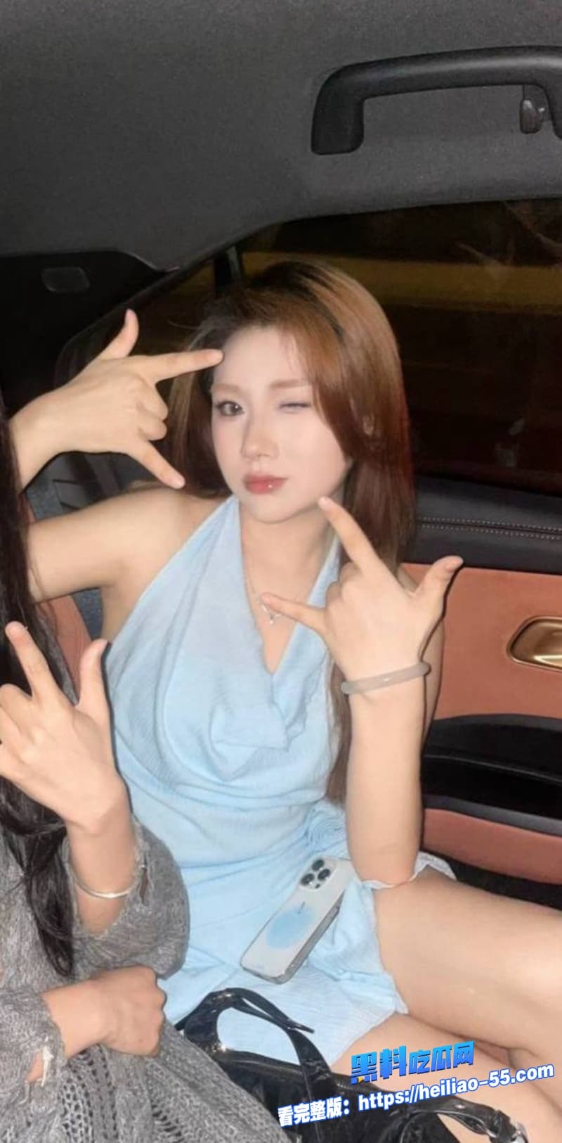 海角姐弟乱伦弟弟趁黑丝姐姐睡着直接扣穴玩弄醒了之后被巨屌爆操到高潮不止3 海角姐弟乱伦弟弟趁黑丝姐姐睡着直接扣穴玩弄醒了之后被巨屌爆操到高潮不止3