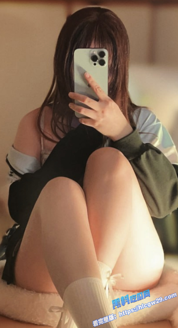 日本福利姬美女きょう肉肉 Nikumikyo 特写镜头嫩穴自慰福利合集！3