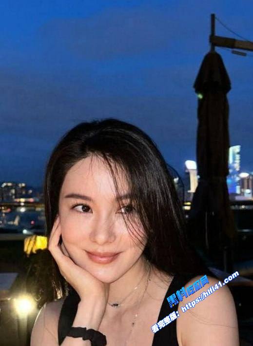 港大才女AudreyNing黄播旧视频流出曝光火辣身材大胆互动私下真面目惊呆众人 图3 港大才女AudreyNing黄播旧视频流出曝光火辣身材大胆互动私下真面目惊呆众人 图3