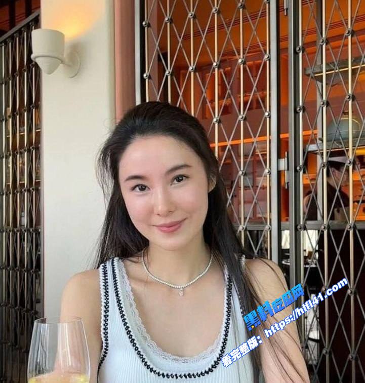 港大才女AudreyNing黄播旧视频流出曝光火辣身材大胆互动私下真面目惊呆众人 图4 港大才女AudreyNing黄播旧视频流出曝光火辣身材大胆互动私下真面目惊呆众人 图4