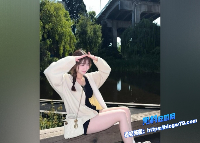 ins10万粉高颜值美妆博主catttalynna与男友自拍不雅视频曝光粉嫩娇躯极具诱惑美穴和肛门一览无余8 ins10万粉高颜值美妆博主catttalynna与男友自拍不雅视频曝光粉嫩娇躯极具诱惑美穴和肛门一览无余8