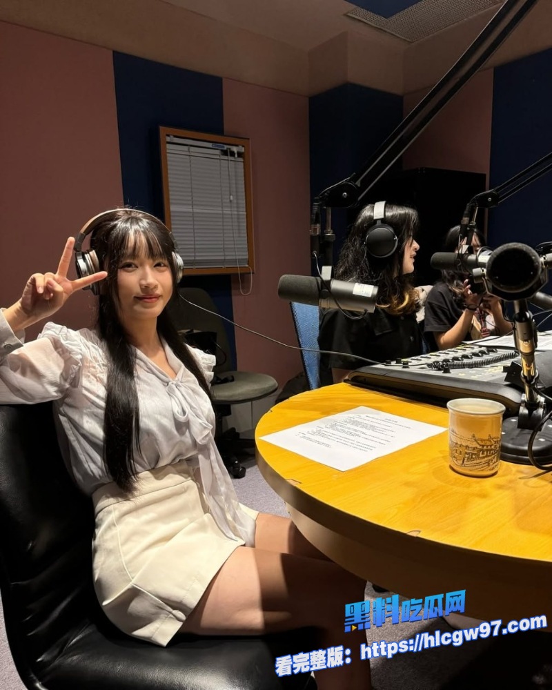 台湾顶流女优苏畅新作私拍花絮巨乳护士惨遭变态医生口球调教 4