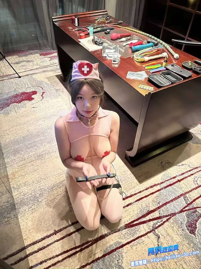 推特网黄福利姬黑椒盖饭化身JK制服黑丝母狗酒店3P约炮画面曝光深喉口爆超淫荡 8 推特网黄福利姬黑椒盖饭化身JK制服黑丝母狗酒店3P约炮画面曝光深喉口爆超淫荡 8