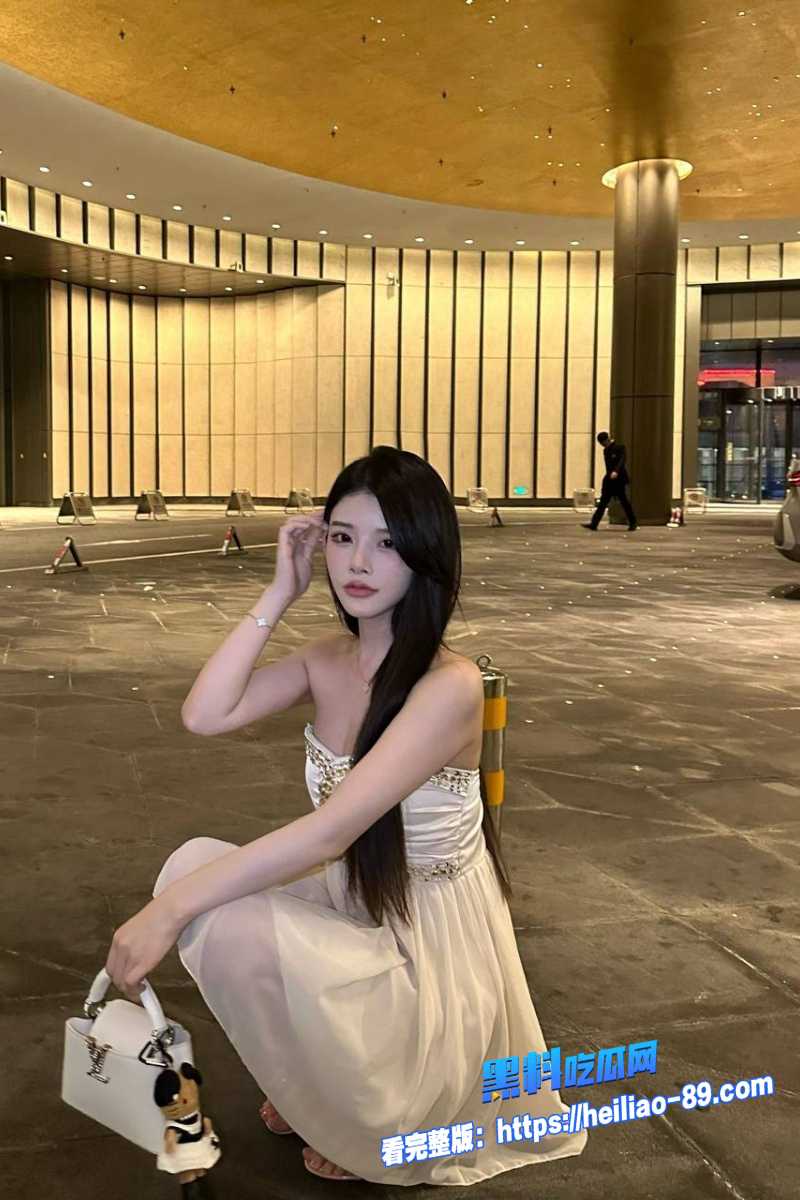 台湾巨乳网黄 洁妮 性爱视频流出 身穿性感女仆装被巨屌疯狂抽插 全程高潮不断！12