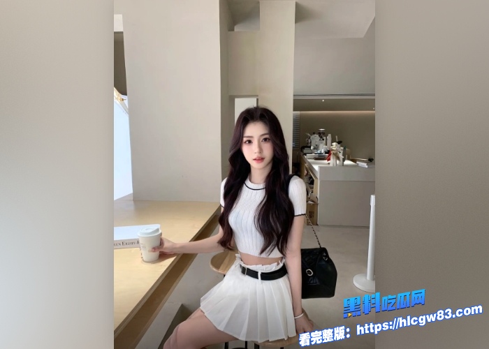 苏州高端外围极品大学生 粉穴美乳极品身材 一字马口交鸡巴 各种姿势变换着抽插骚穴! 1 苏州高端外围极品大学生 粉穴美乳极品身材 一字马口交鸡巴 各种姿势变换着抽插骚穴! 1