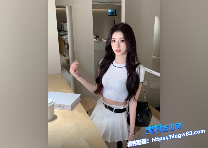 苏州高端外围极品大学生 粉穴美乳极品身材 一字马口交鸡巴 各种姿势变换着抽插骚穴! 3 苏州高端外围极品大学生 粉穴美乳极品身材 一字马口交鸡巴 各种姿势变换着抽插骚穴! 3
