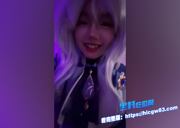 广州顶级Cos少女池甜与姐妹丘丘酒店和富少玩3P二人同吃一根大屌场面惊艳让人血脉喷张4