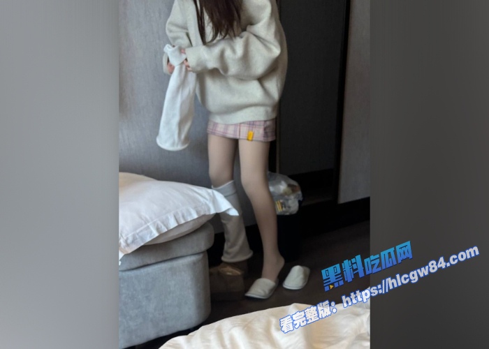 瓜友投稿约到清纯可爱妹妹后入第一视角7 瓜友投稿约到清纯可爱妹妹后入第一视角7